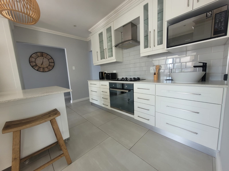 To Let 3 Bedroom Property for Rent in Fountains Estate Eastern Cape